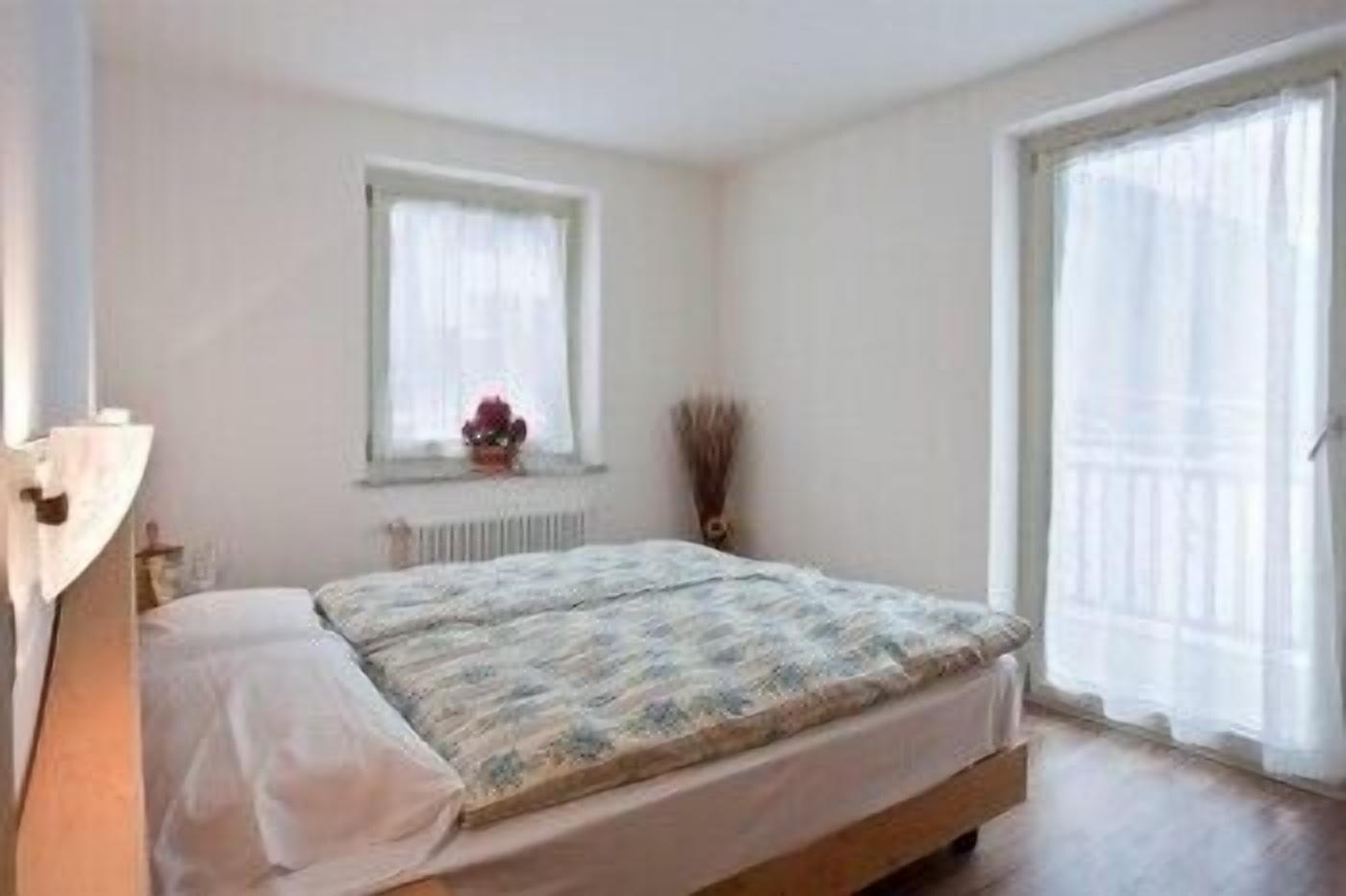 Gaia Residence Hotel Медзана Екстериор снимка