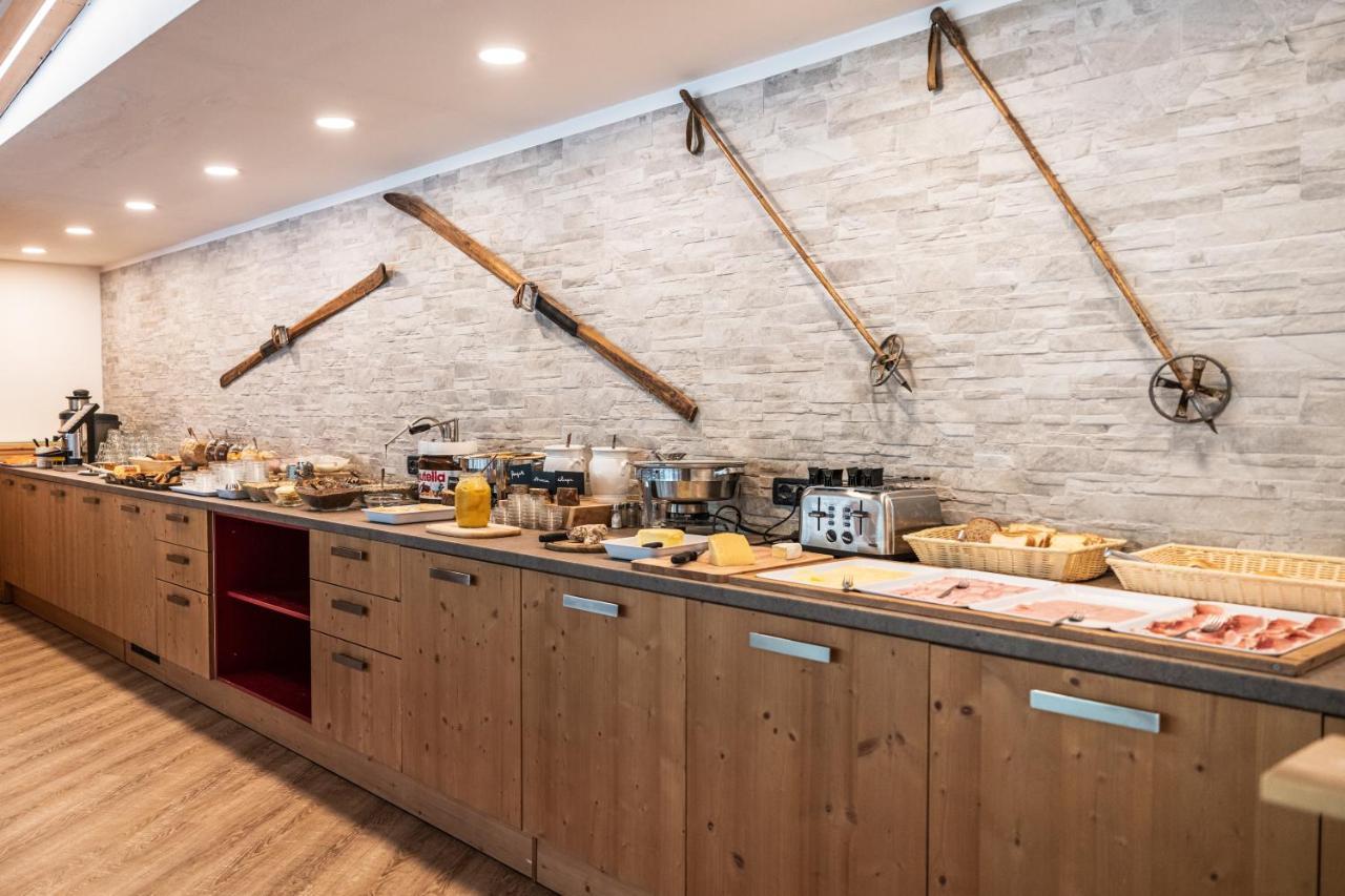 Gaia Residence Hotel Медзана Екстериор снимка